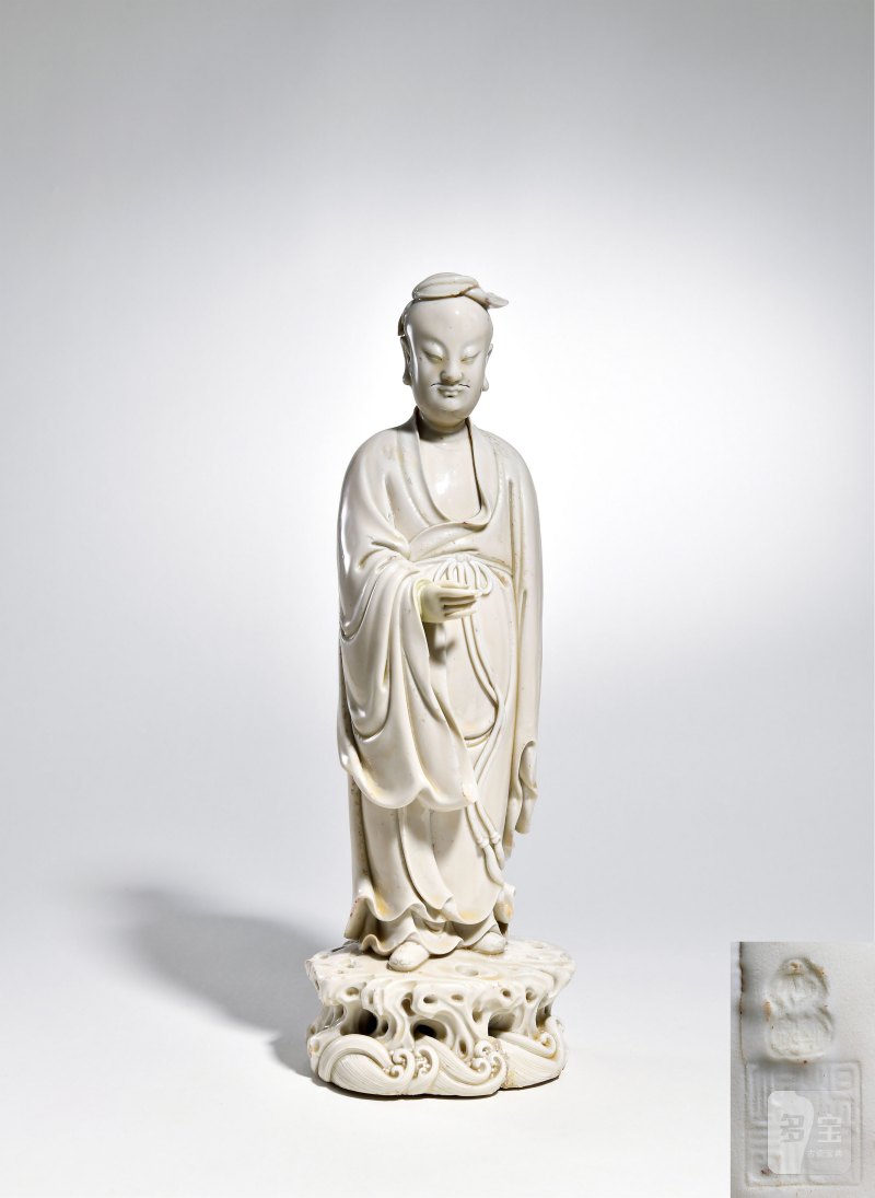 明 何朝宗制德化白瓷高士立像 - 图1